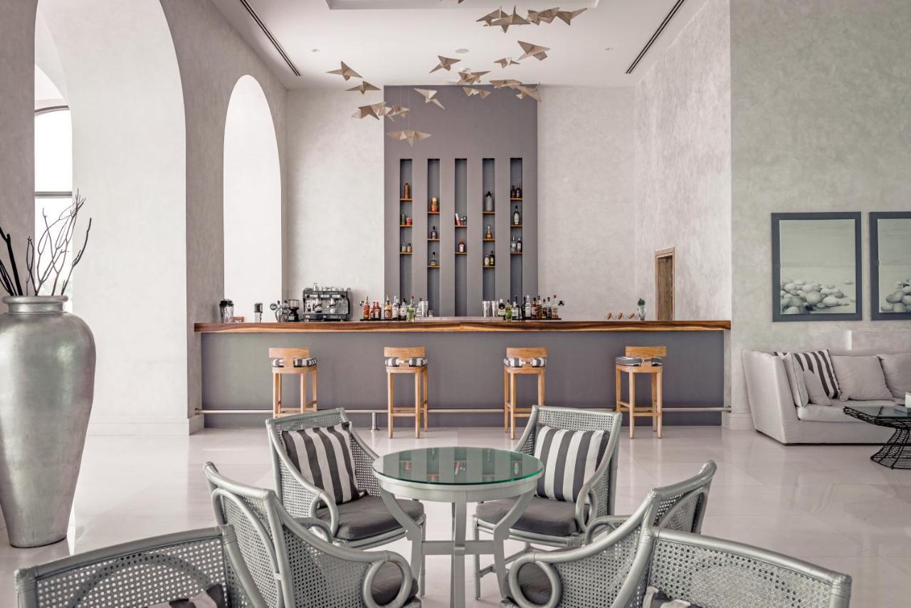 Mitsis Selection Alila Faliraki Exterior foto The bar at the hotel